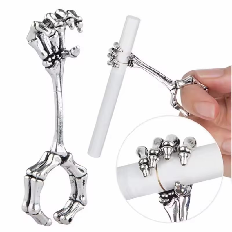 Vape Ring - 面白いタバコホルダー喫煙リングラックヴィンテージハンドボーンメタルフィンガークリップスモーククールガジェット男性喫煙者ツールギフト